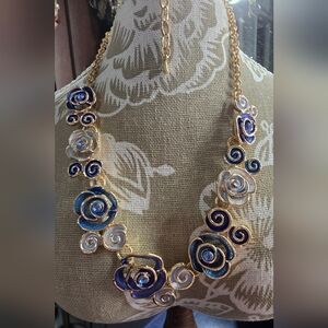 Beautiful Blue Rose Necklace